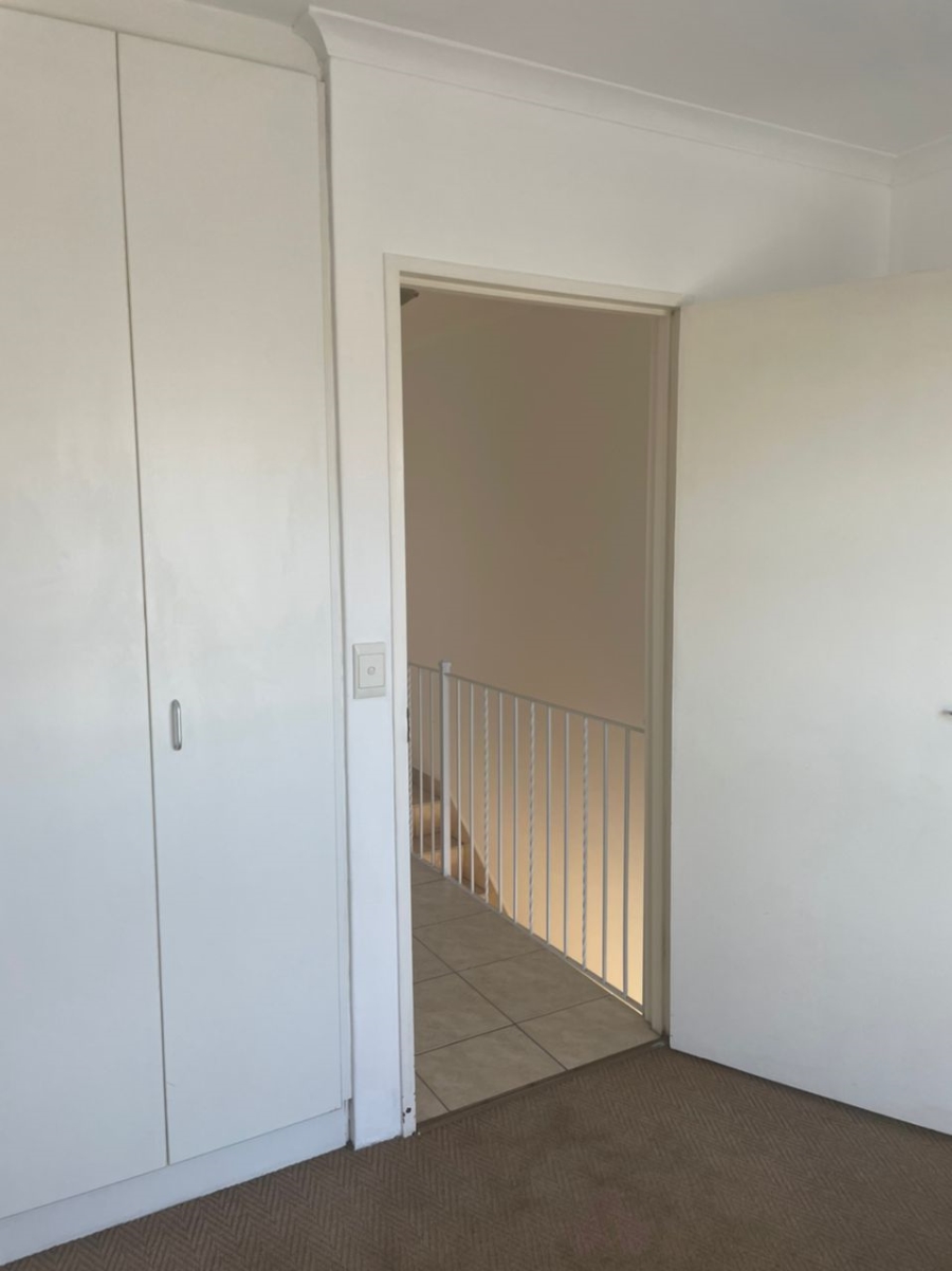 2 Bedroom Property for Sale in Mowbray Western Cape